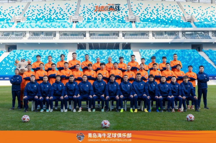  青島海牛一線隊(duì)名單：老將鄭龍、薩里奇坐鎮(zhèn)，金洋洋等新援在列