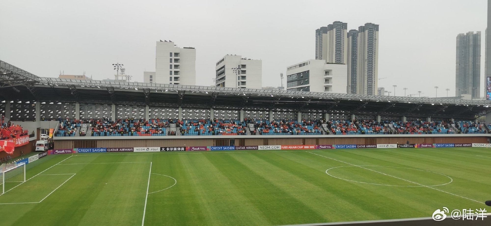 180賣2000??？國青賽前現場空座不少，此前開票1分鐘內秒售罄