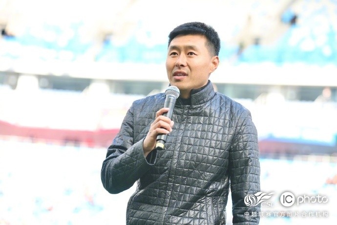  感謝姜寧和劉震理為中國(guó)足球、青島足球、青島海牛做出的貢獻(xiàn)